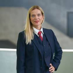Dr Janika Leoste